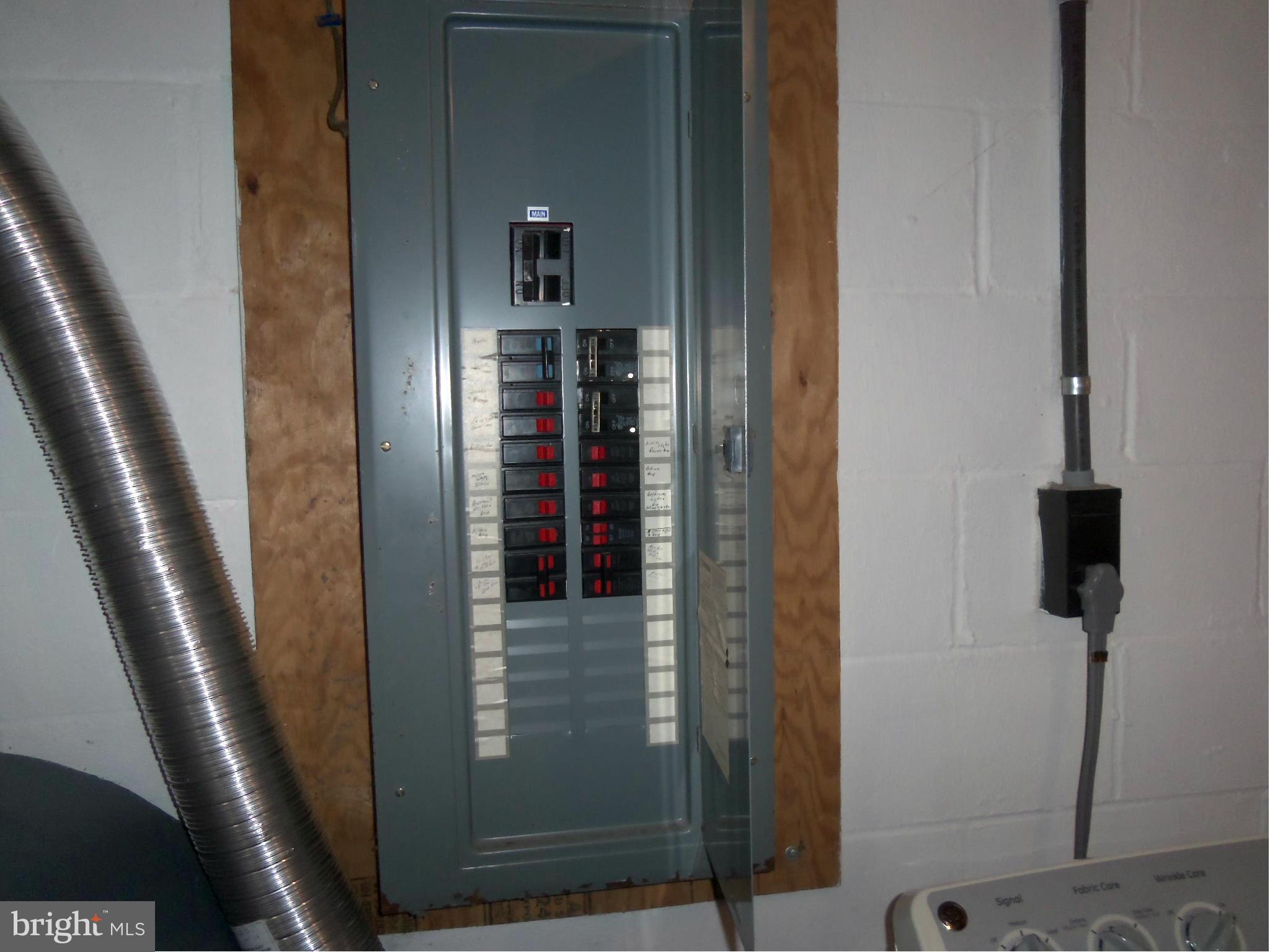 841 Security Road Hagerstown, MD 21740 - Photo 16 of 19 200 amp elec. service