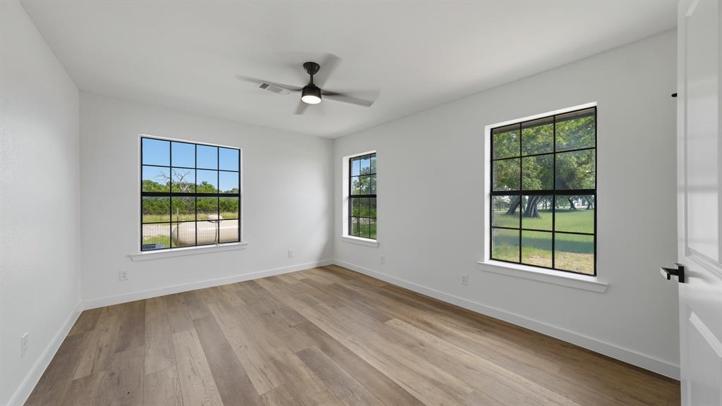109 Aslan Road Poolville, TX 76487 - Photo 19 of 37