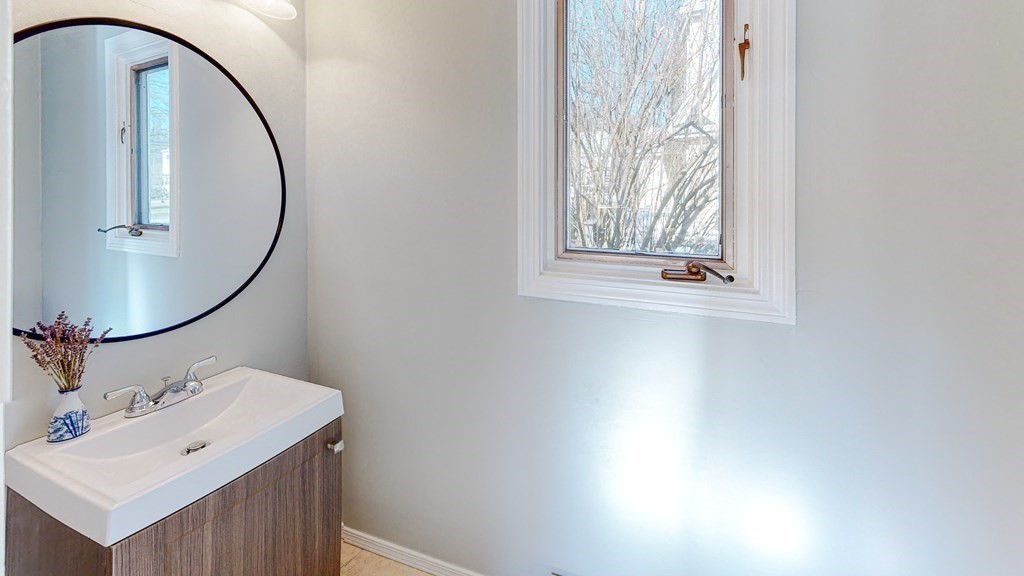 68 Spring Street Wakefield, MA 01880 - Photo 19 of 38