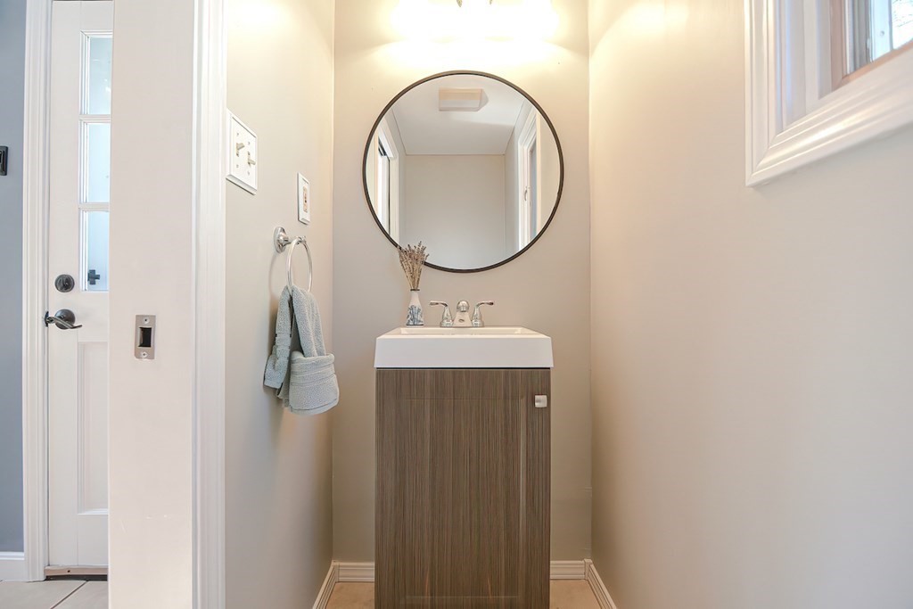 68 Spring Street Wakefield, MA 01880 - Photo 20 of 38