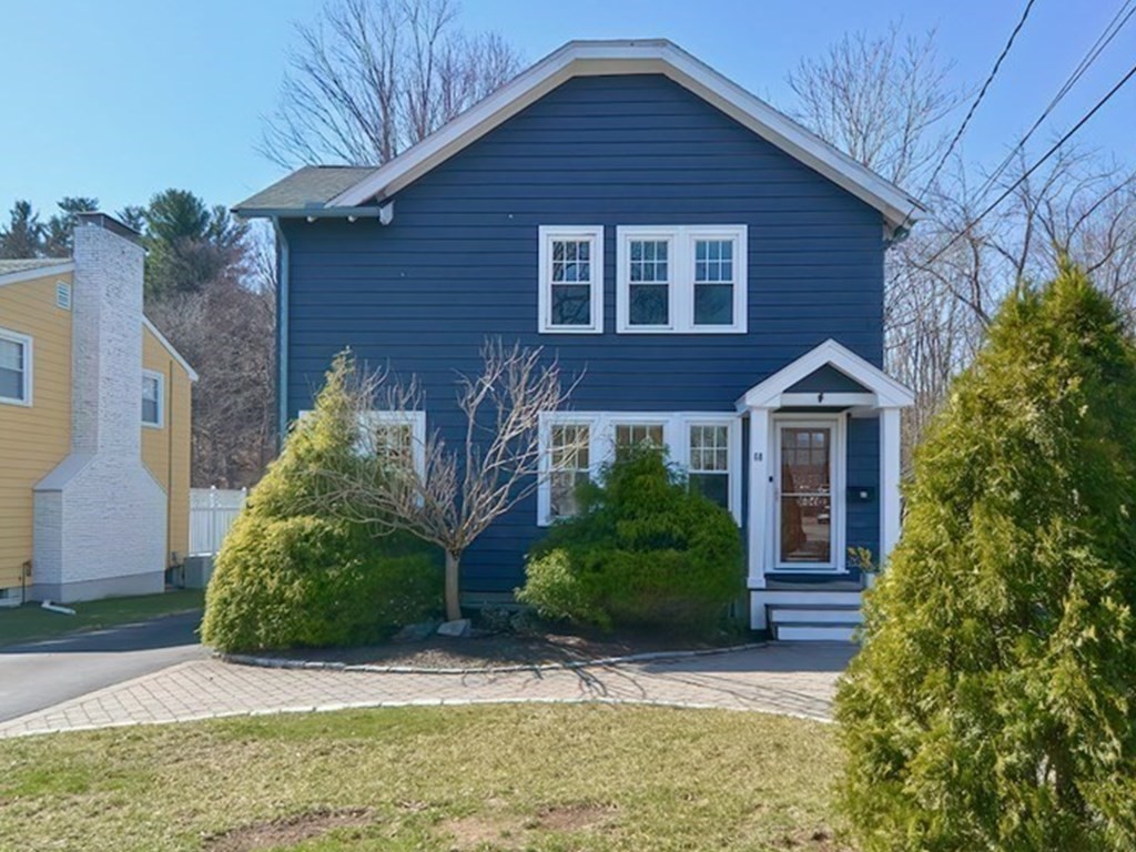 68 Spring Street Wakefield, MA 01880 - Photo 3 of 38
