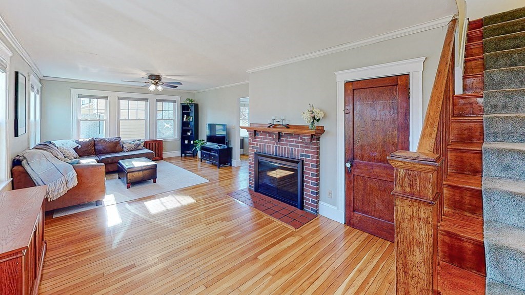 68 Spring Street Wakefield, MA 01880 - Photo 5 of 38