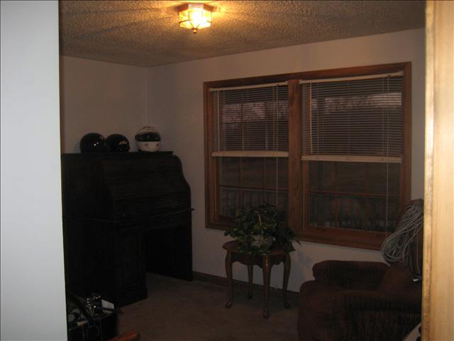 2204 West Hurd Road Monroe, MI 48162 - Photo 13 of 15 20053253-12.JPG