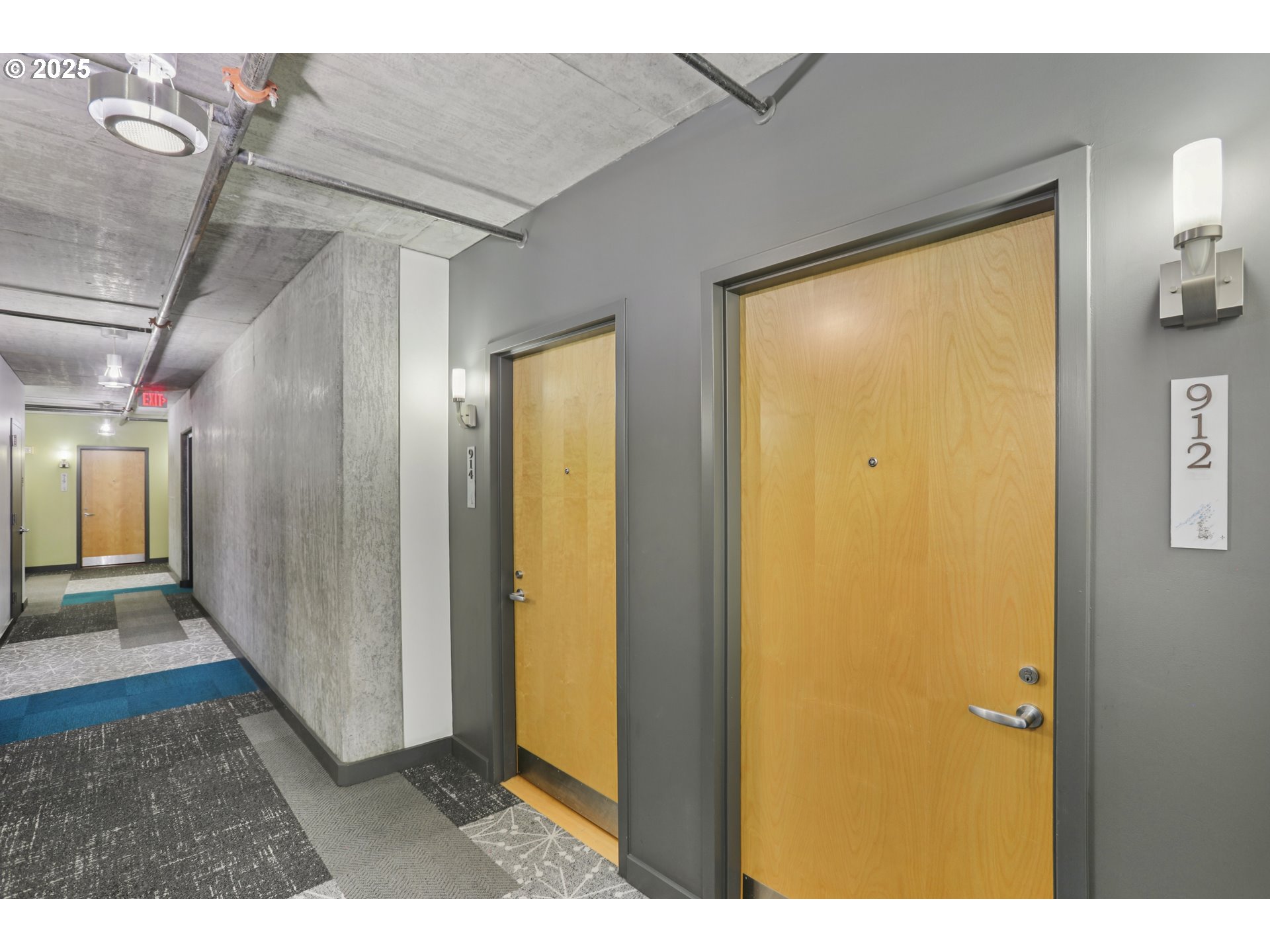 1926 West Burnside Street, Unit 912 Portland, OR 97209 - Photo 16 of 19 a view interior of the house
