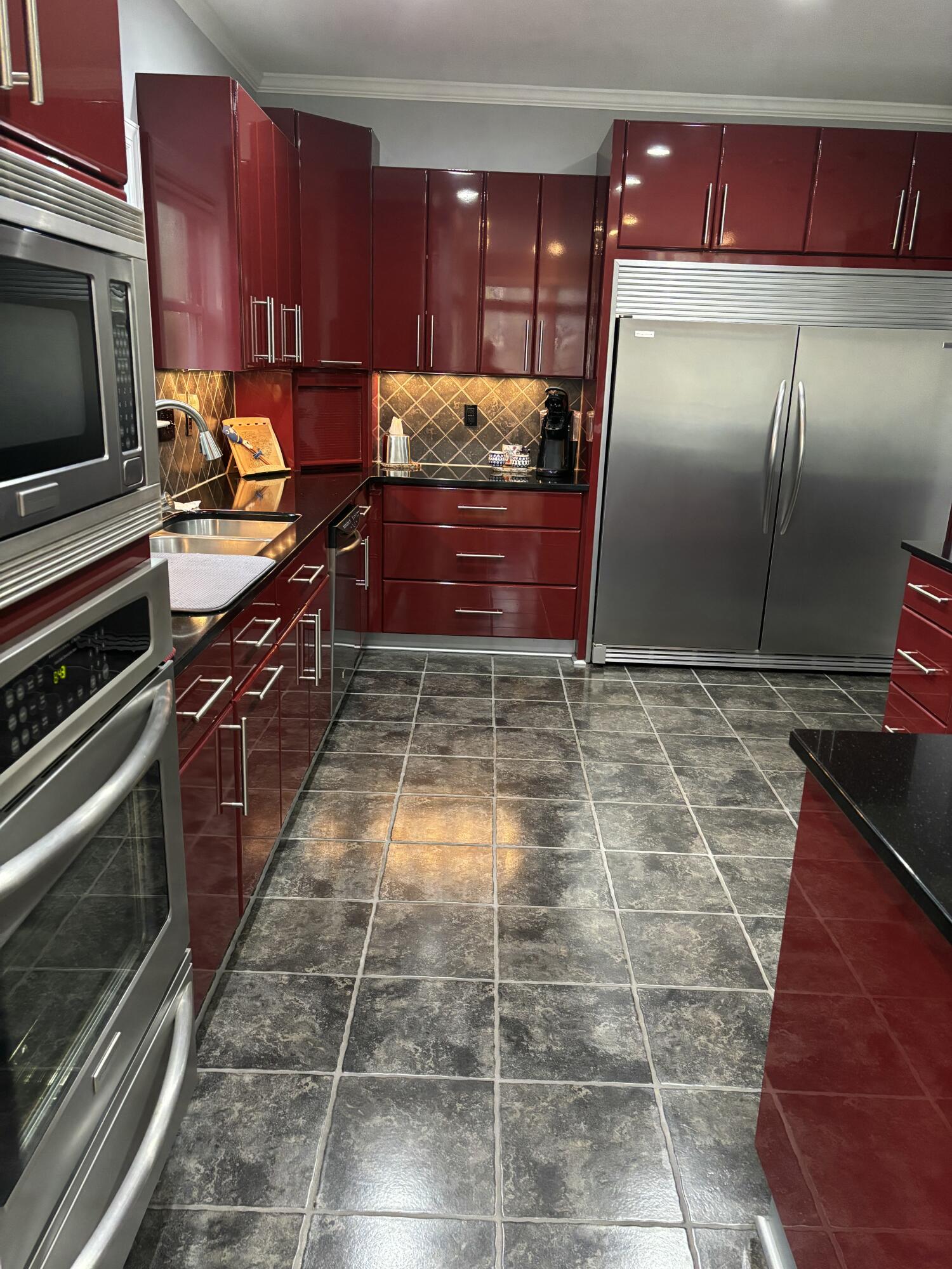 205 Pirates Cove McCormick, SC 29835 - Photo 14 of 78 IMG_20260118_122007 (3)