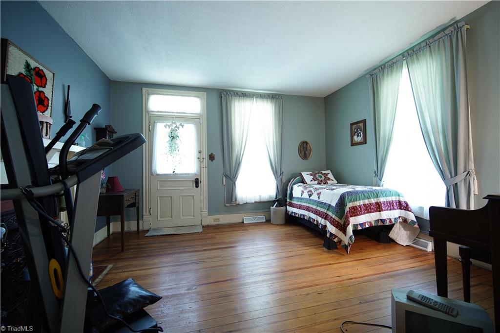 449 Frank Fleer Road Lexington, NC 27292 - Photo 3 of 22 Gallery Image 3