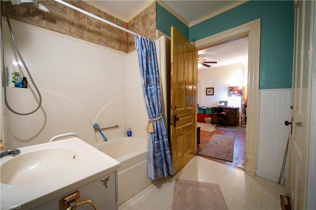 449 Frank Fleer Road Lexington, NC 27292 - Photo 7 of 22 Gallery Image 7