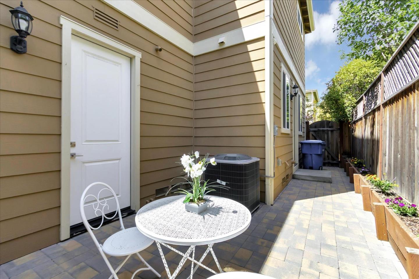 184 Redding Road Campbell, CA 95008 - Photo 33 of 34 a backyard of a house with table and chairs