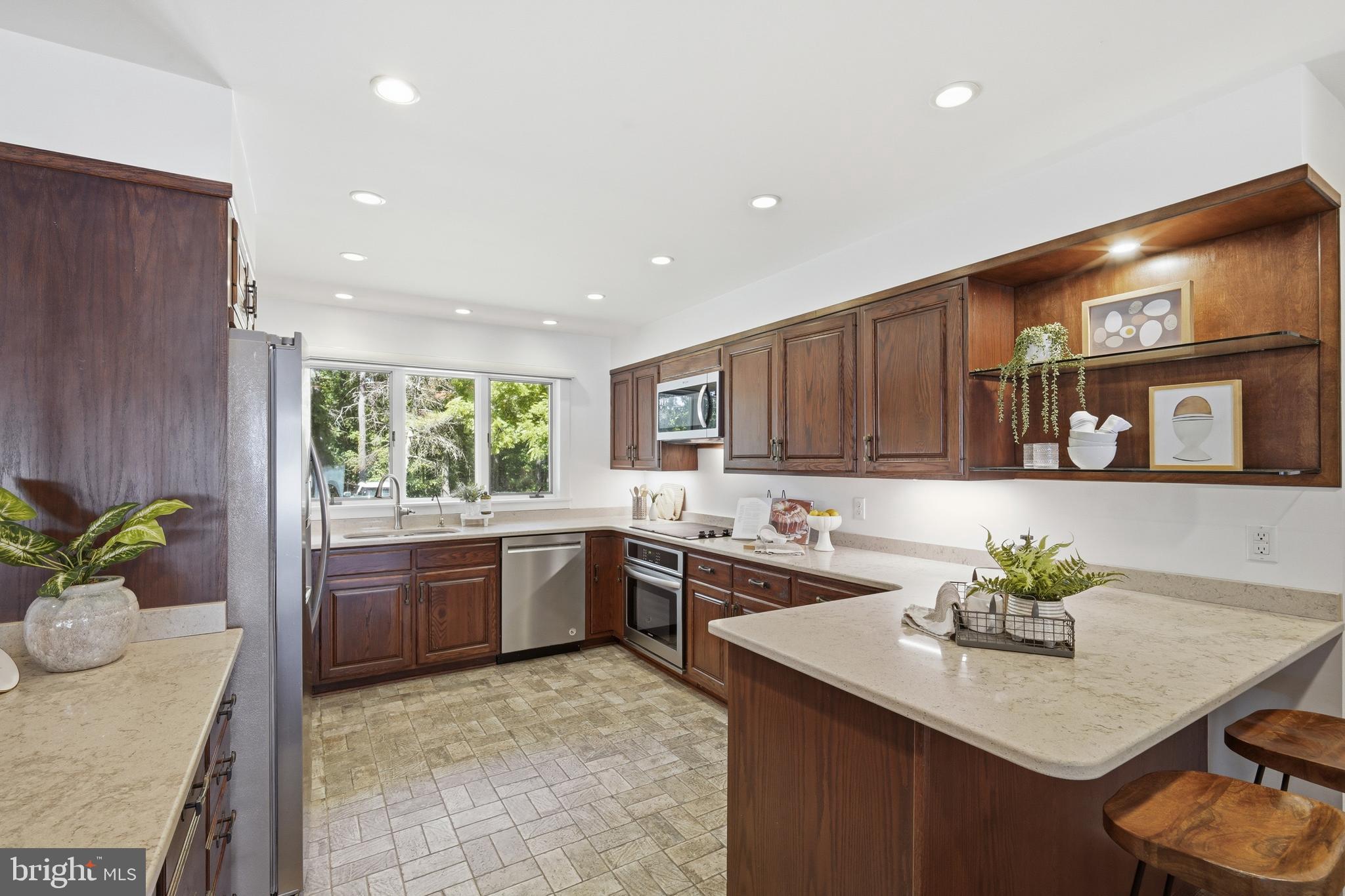 26279 Deep Water Harbor Road Easton, MD 21601 - Photo 14 of 51 Kitchen
