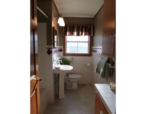 726 Benson Road Northbridge, MA 01588 - Photo 14 of 22 Gallery Image 14