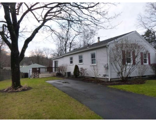 726 Benson Road Northbridge, MA 01588 - Photo 3 of 22 Gallery Image 3