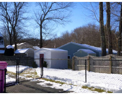 726 Benson Road Northbridge, MA 01588 - Photo 4 of 22 Gallery Image 4