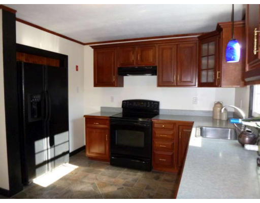 726 Benson Road Northbridge, MA 01588 - Photo 7 of 22 Gallery Image 7