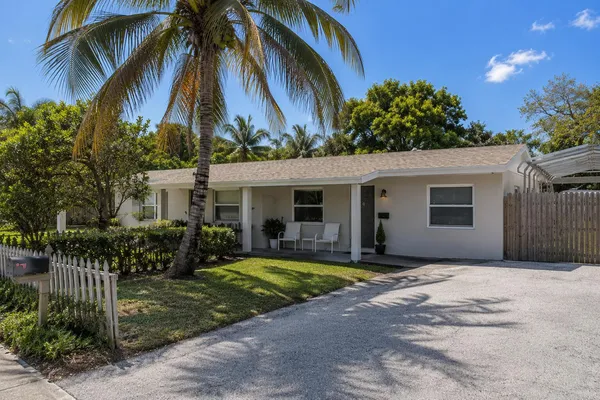 $2,100 | 101 Southwest 3rd Avenue, Boca Raton, FL 33432