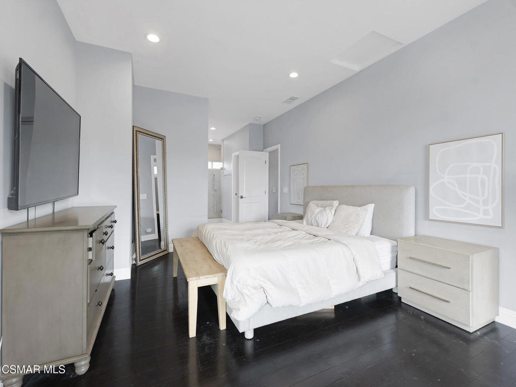 391 Grandview Circle Camarillo, CA 93010 - Photo 21 of 51