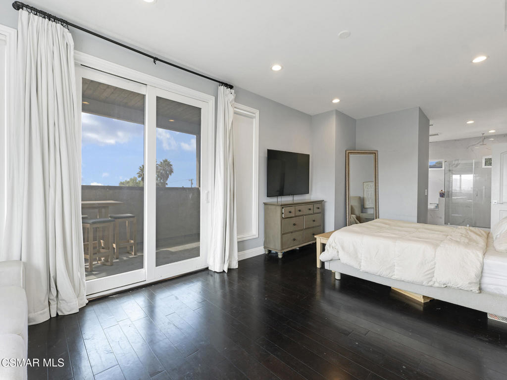 391 Grandview Circle Camarillo, CA 93010 - Photo 22 of 51