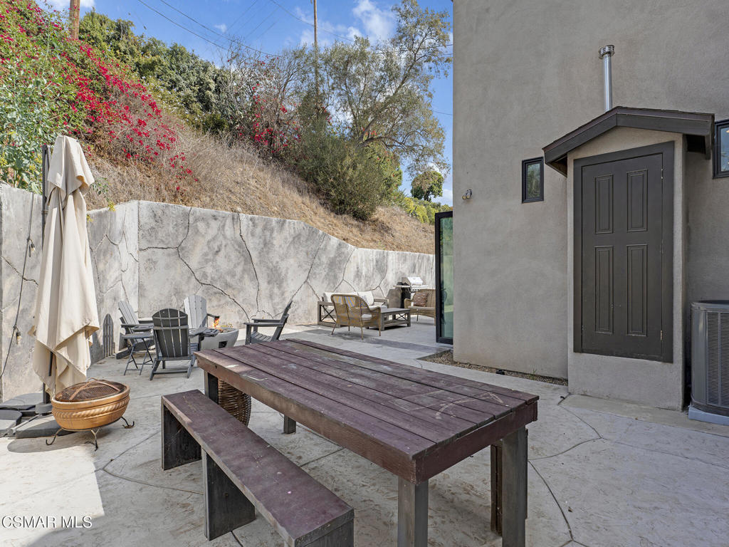 391 Grandview Circle Camarillo, CA 93010 - Photo 42 of 51