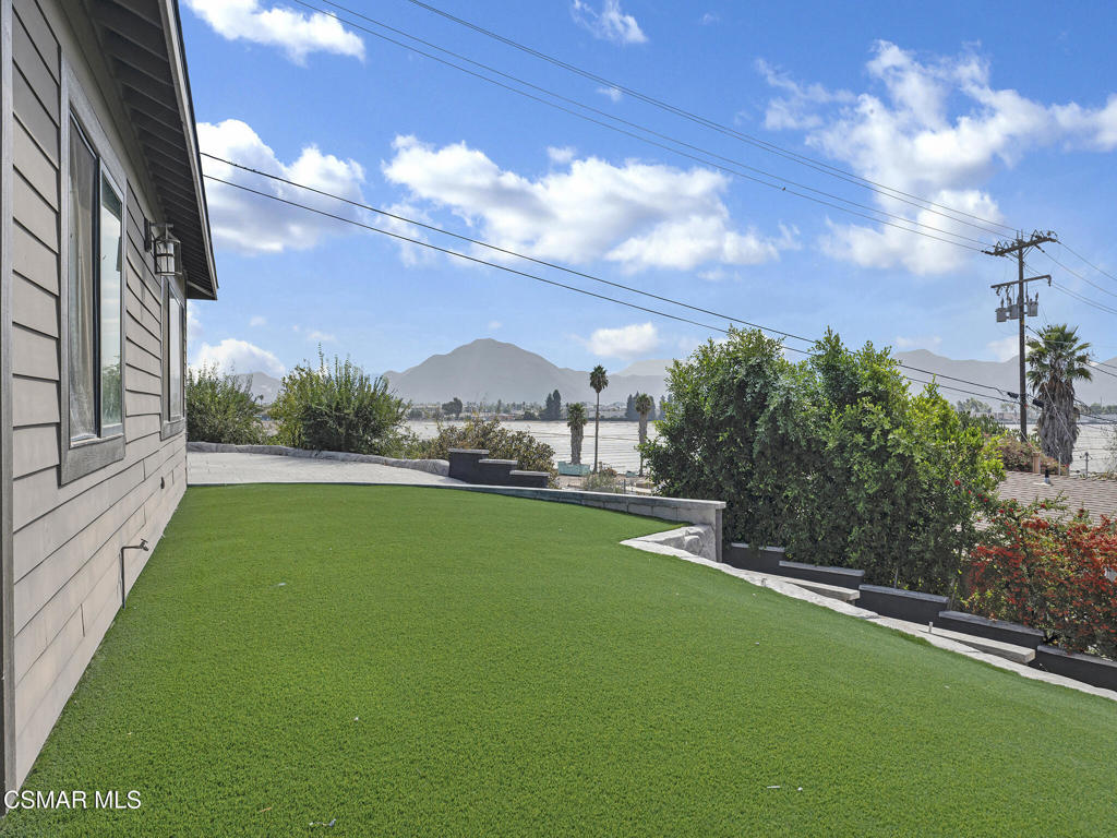 391 Grandview Circle Camarillo, CA 93010 - Photo 46 of 51