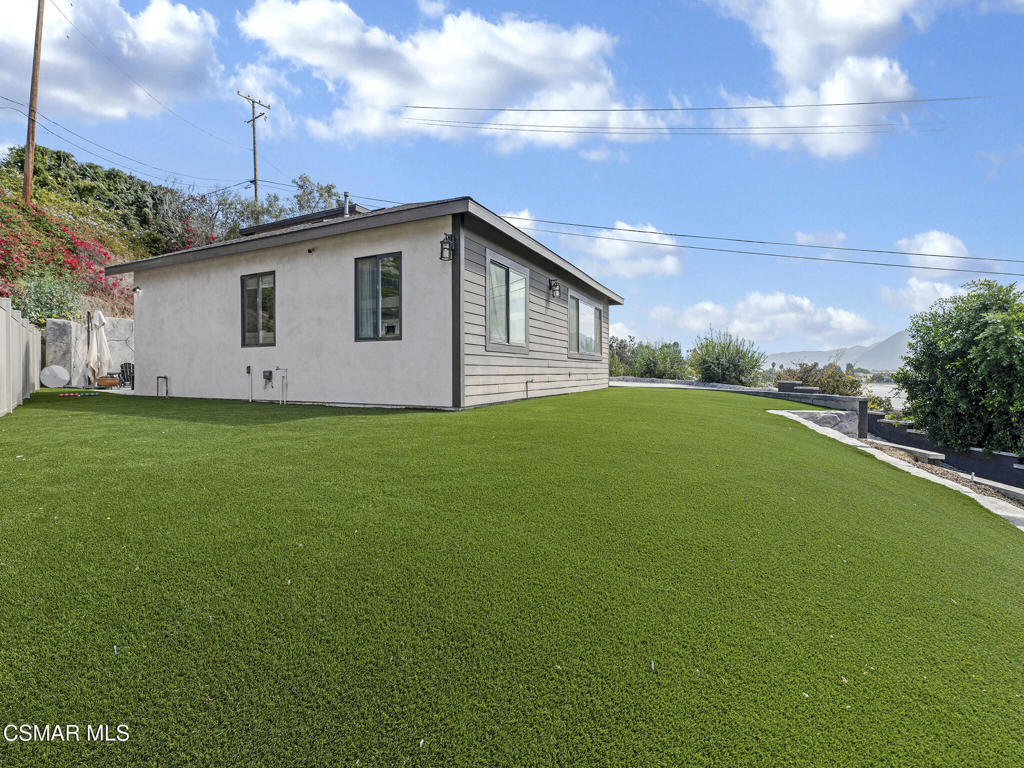 391 Grandview Circle Camarillo, CA 93010 - Photo 47 of 51