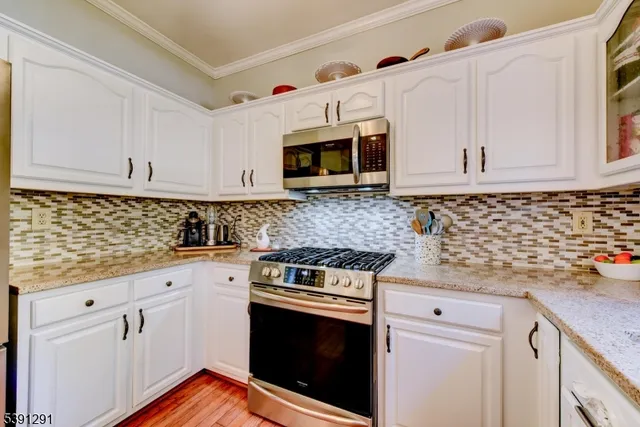 $749,900 | 2 Carlisle Road, Somerville, NJ 08876