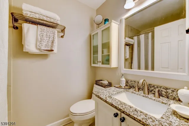 $749,900 | 2 Carlisle Road, Somerville, NJ 08876