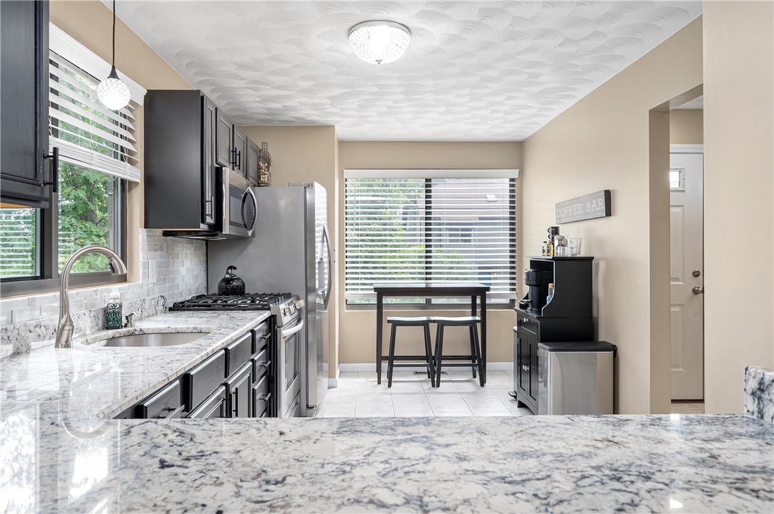 5 Wake Robin Road, Unit 2505 Lincoln, RI 02865 - Photo 5 of 37