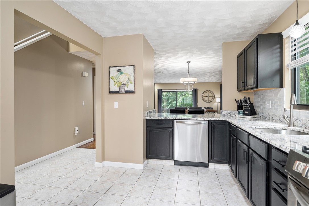 5 Wake Robin Road, Unit 2505 Lincoln, RI 02865 - Photo 7 of 37
