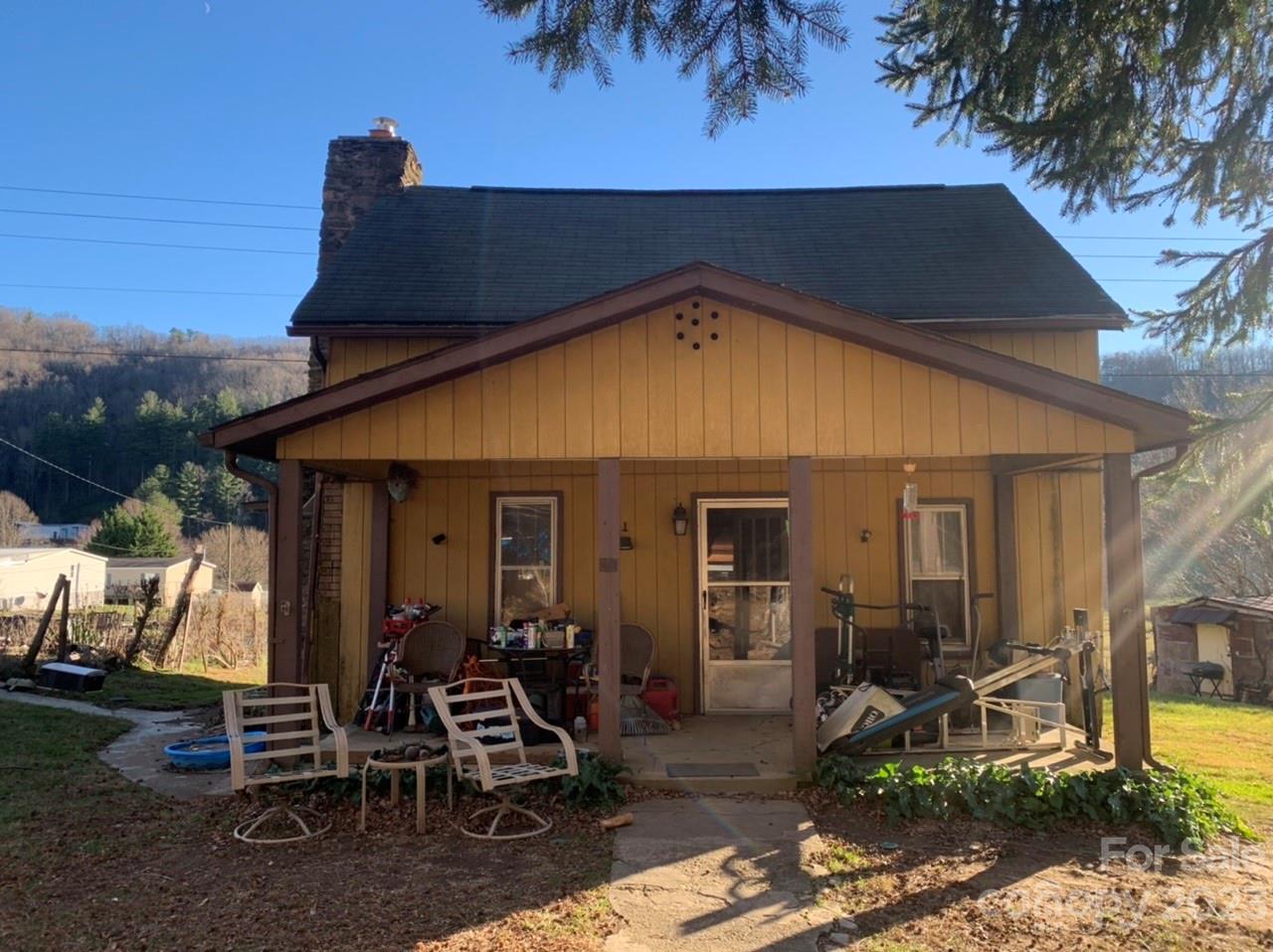 923 Old Fort Road Fairview, NC 28730 - Photo 1 of 4