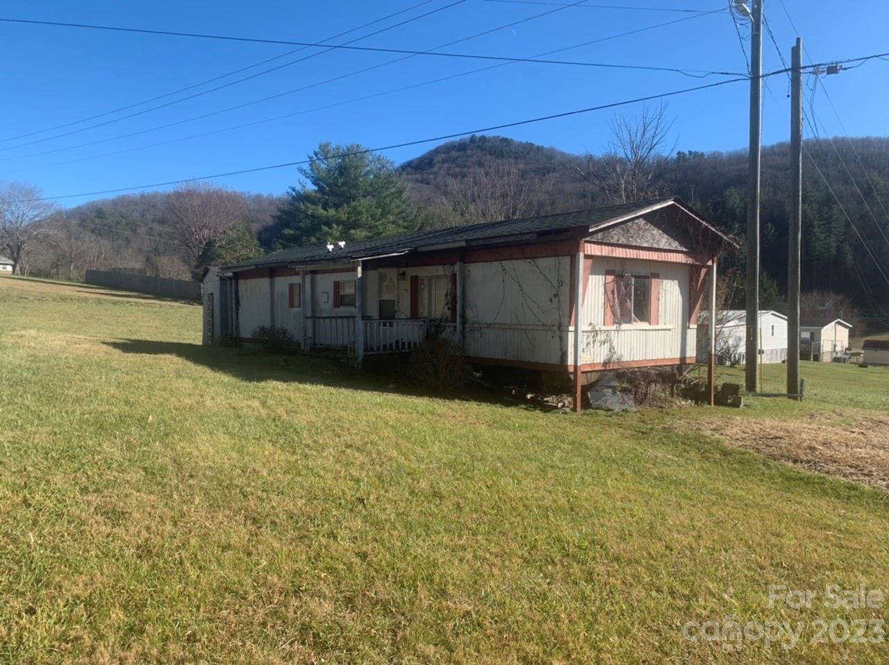 923 Old Fort Road Fairview, NC 28730 - Photo 3 of 4