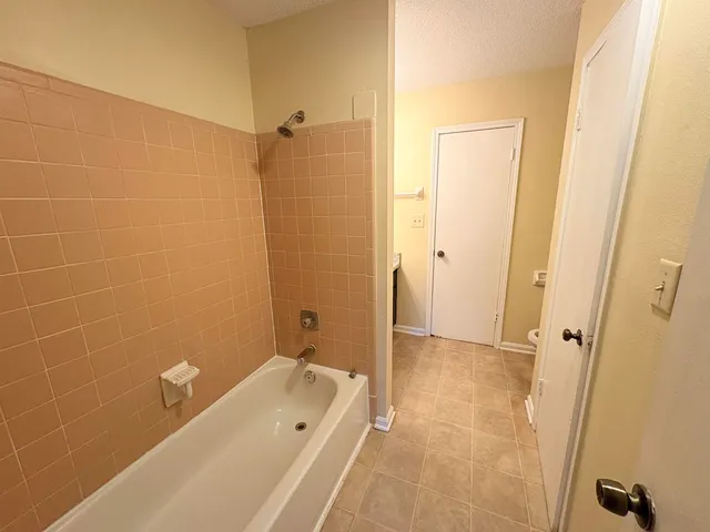 $1,295 | 3701 Donovan Drive, Unit C, Tallahassee, FL 32309