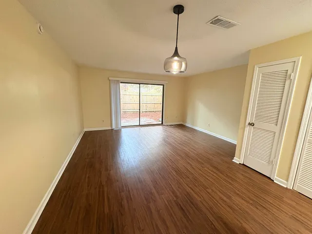 $1,295 | 3701 Donovan Drive, Unit C, Tallahassee, FL 32309
