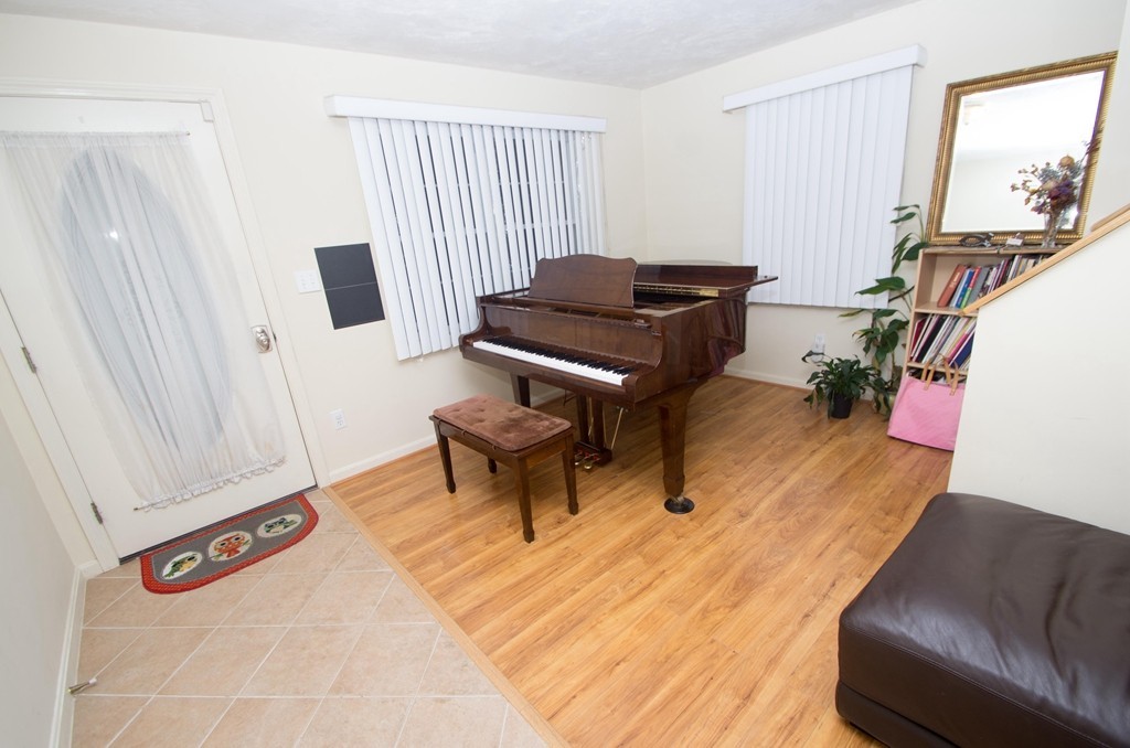 15 Frongillo Farm Road Worcester, MA 01604 - Photo 3 of 16 Gallery Image 3