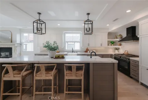 $2,499,000 | 223 South Irena Avenue, Unit B, Redondo Beach, CA 90277