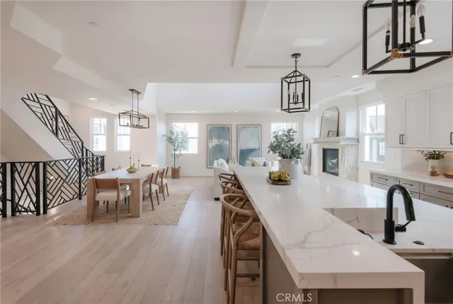 $2,599,000 | 223 South Irena Avenue, Unit B, Redondo Beach, CA 90277