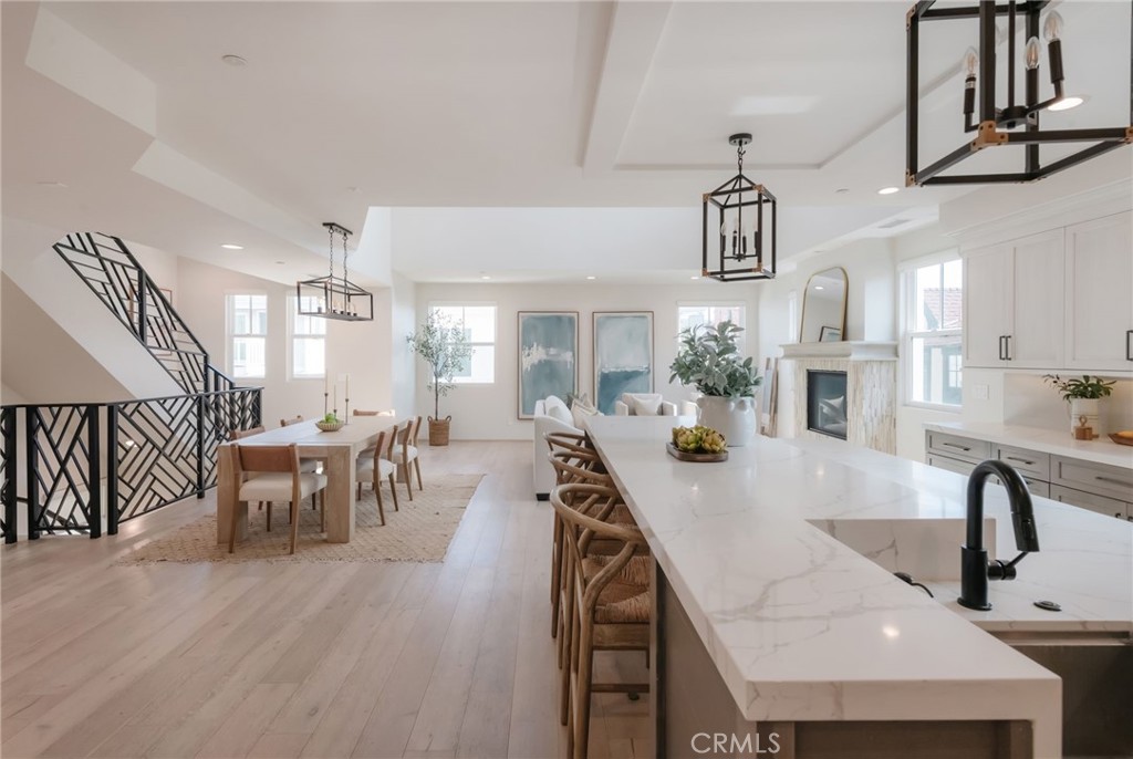 223 South Irena Avenue, Unit B Redondo Beach, CA 90277 - Photo 14 of 36