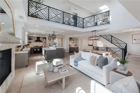 $2,499,000 | 223 South Irena Avenue, Unit B, Redondo Beach, CA 90277