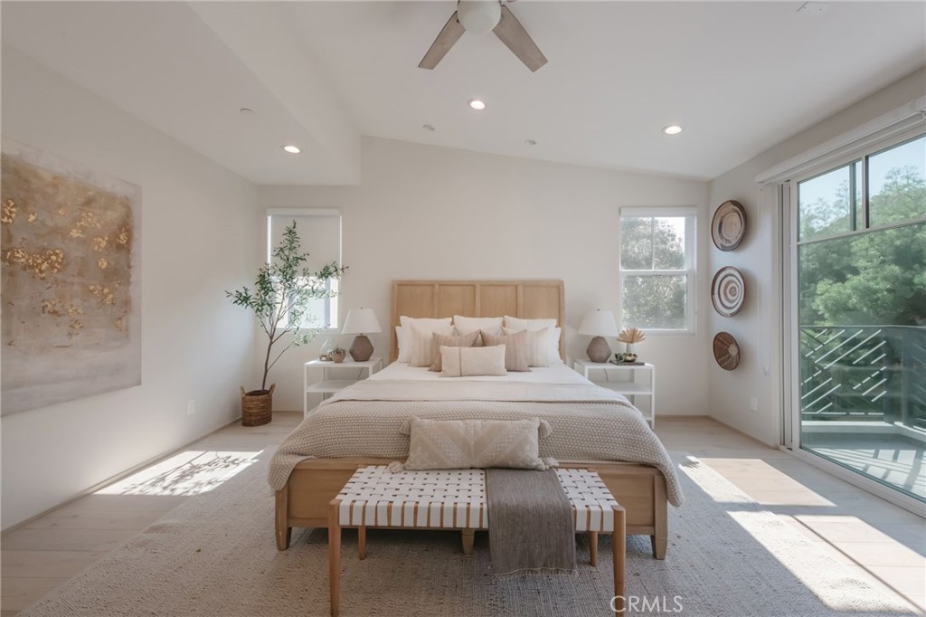 223 South Irena Avenue, Unit B Redondo Beach, CA 90277 - Photo 19 of 36