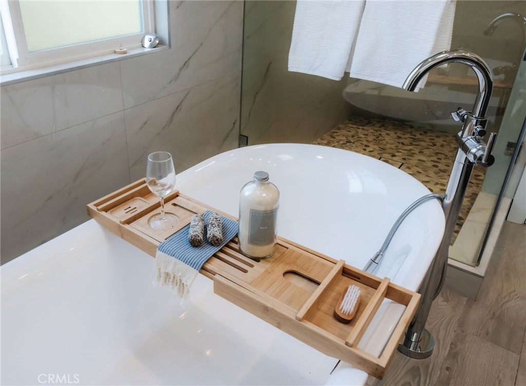 223 South Irena Avenue, Unit B Redondo Beach, CA 90277 - Photo 23 of 36