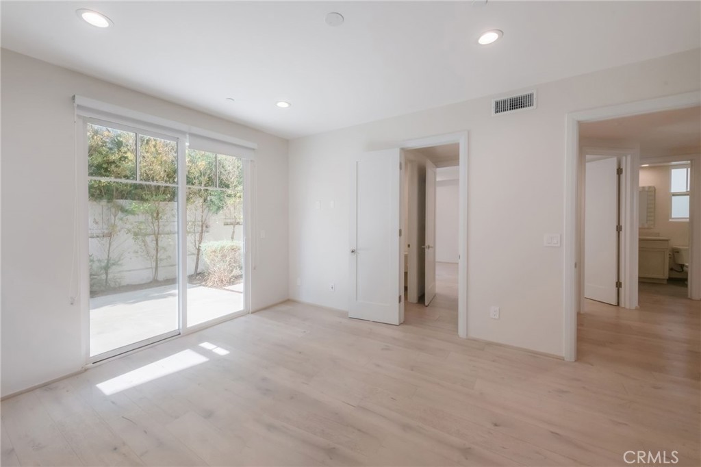 223 South Irena Avenue, Unit B Redondo Beach, CA 90277 - Photo 34 of 36