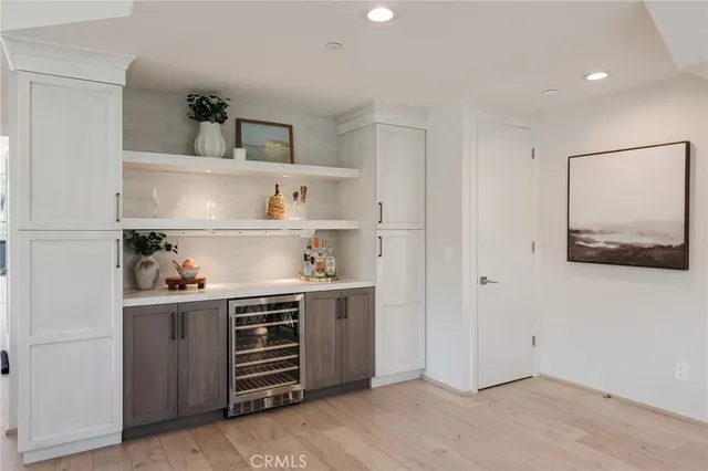 $2,599,000 | 223 South Irena Avenue, Unit B, Redondo Beach, CA 90277