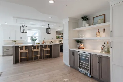 $2,499,000 | 223 South Irena Avenue, Unit B, Redondo Beach, CA 90277