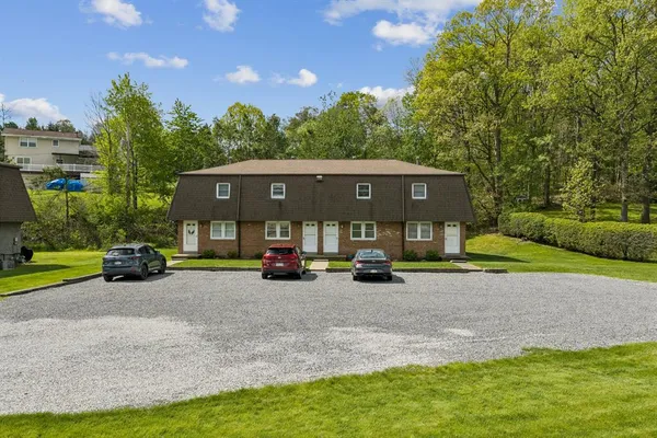 $478,000 | 1382 Lincoln Drive, Monaca, PA 15061