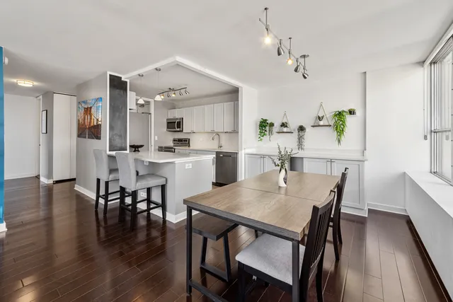 $315,000 | 655 West Irving Park Road, Unit 1301, Chicago, IL 60613