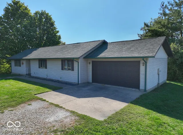 $350,000 | 3148 South Coffing Brothers Road, Kingman, IN 47952