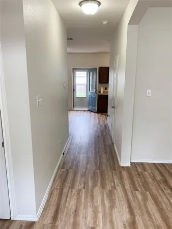 $2,250 | 719 Decker Drive, Hutto, TX 78634