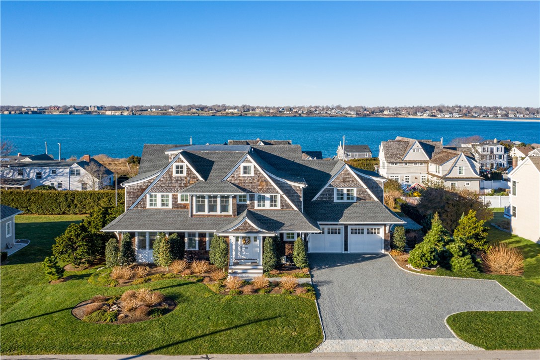 585 Wolcott Avenue Middletown, RI 02842 - Photo 2 of 49