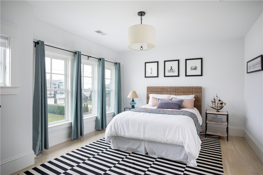 585 Wolcott Avenue Middletown, RI 02842 - Photo 30 of 49