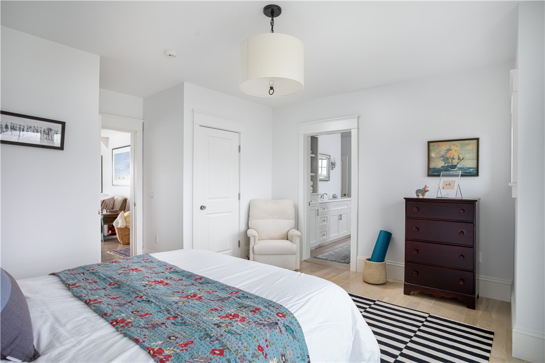 585 Wolcott Avenue Middletown, RI 02842 - Photo 31 of 49