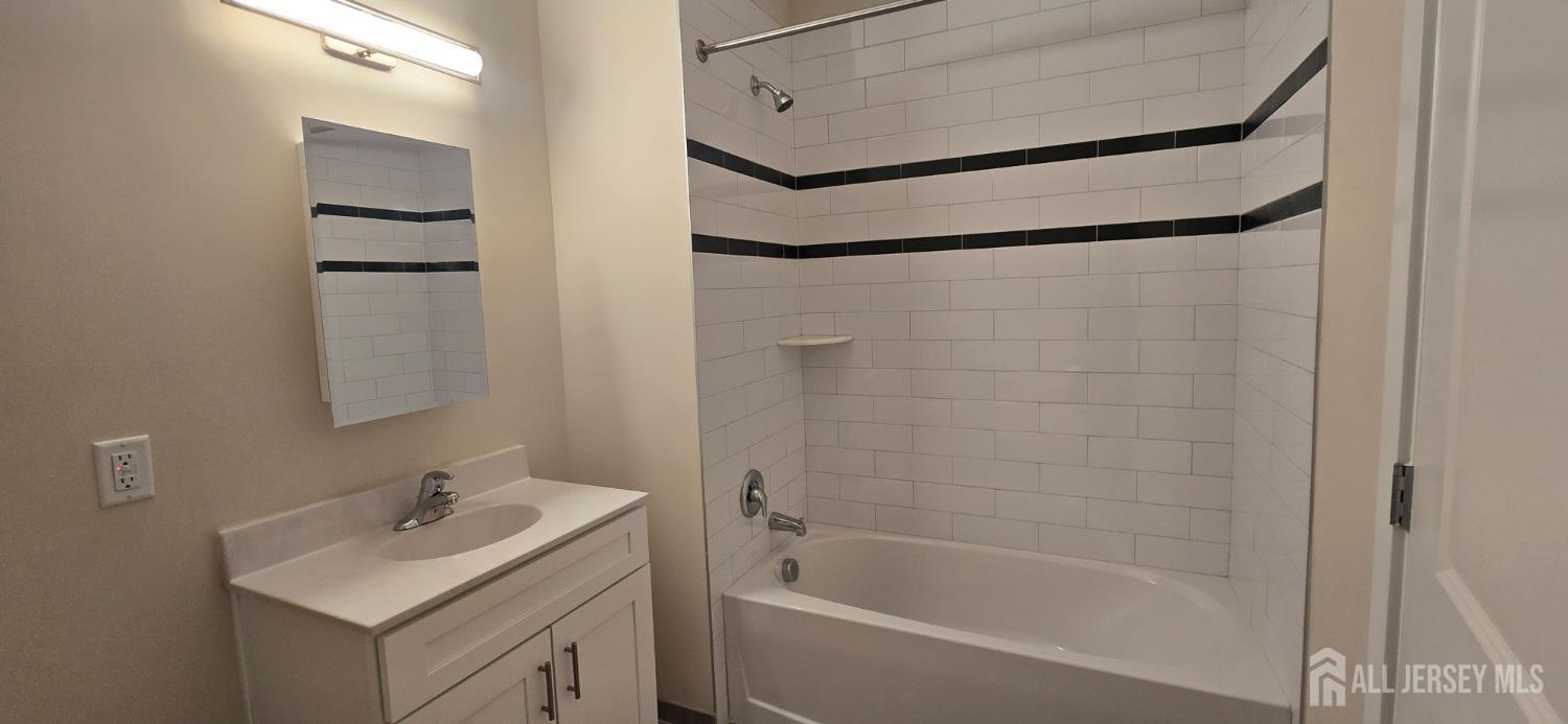 211 Henderson Road, Unit 2213 Monmouth Junction, NJ 08852 - Photo 4 of 27