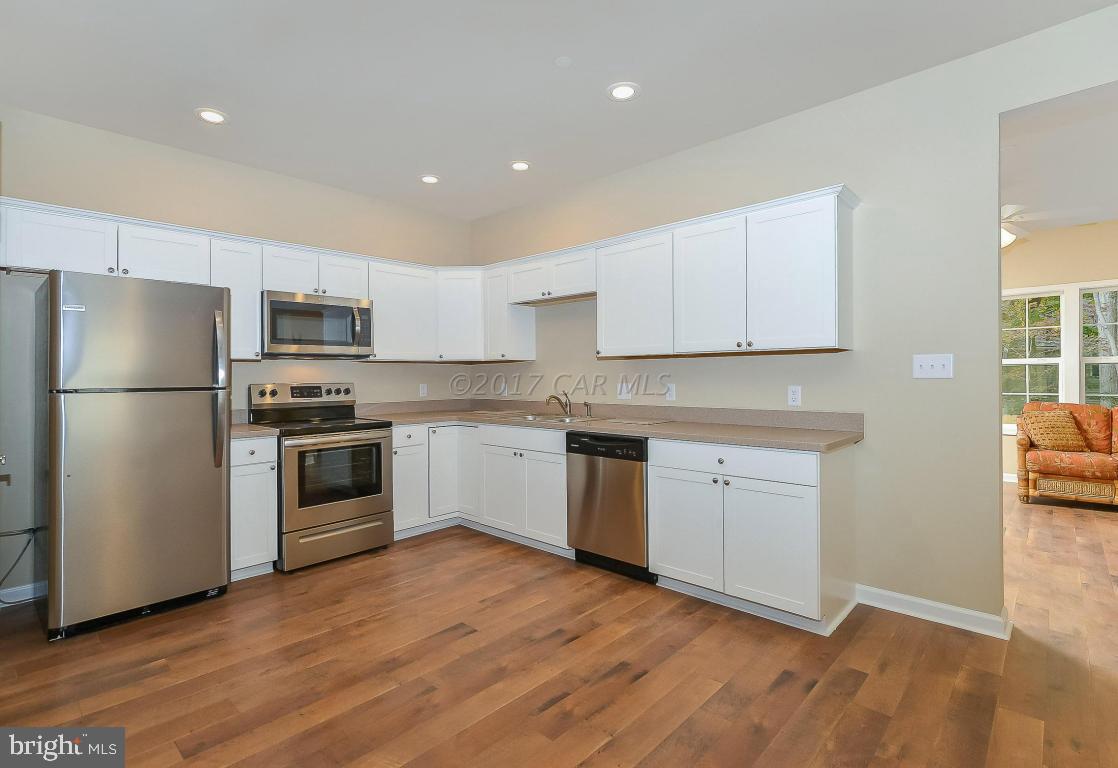 54 Seabreeze Road Ocean Pines, MD 21811 - Photo 2 of 33